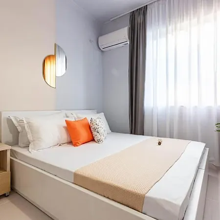 Himara City 32 - Central & Beach Access Экстерьер фото